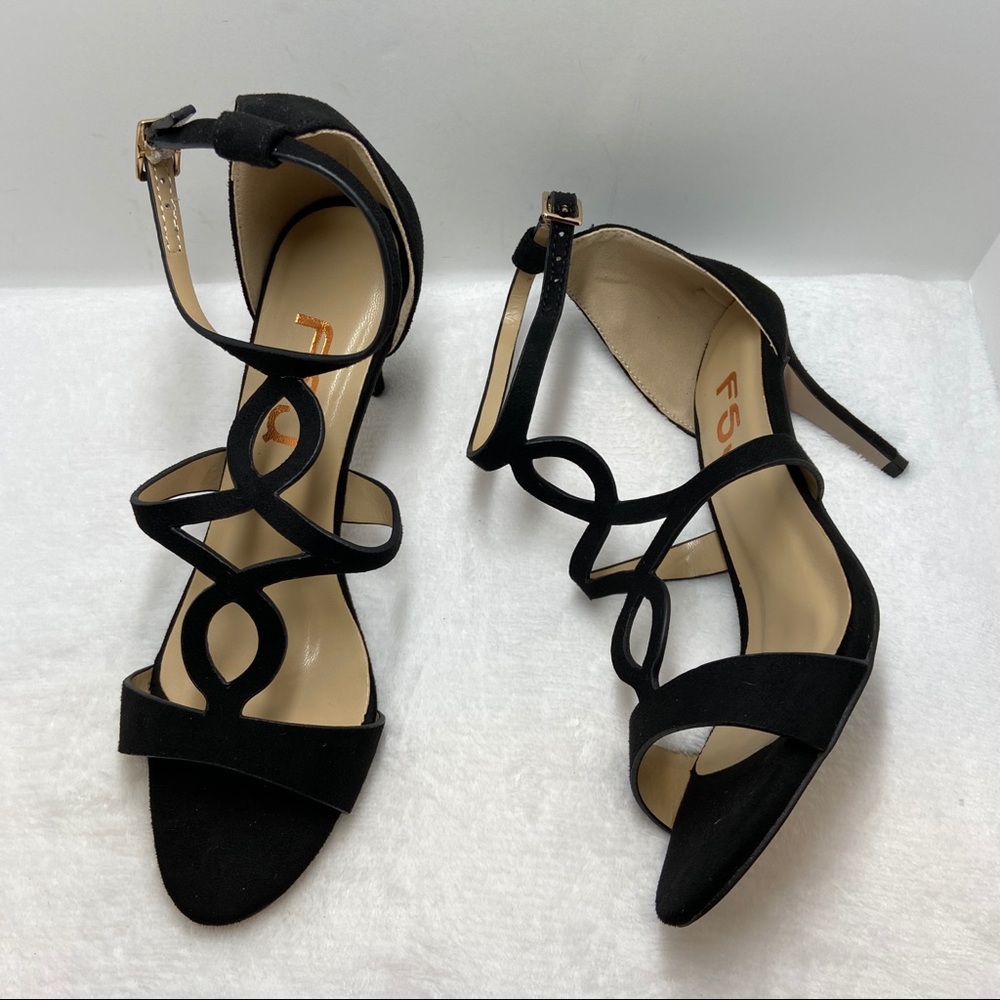Open Toe Ankle Strap Caged Cutout Strappy Sandals - Picture 8 of 10